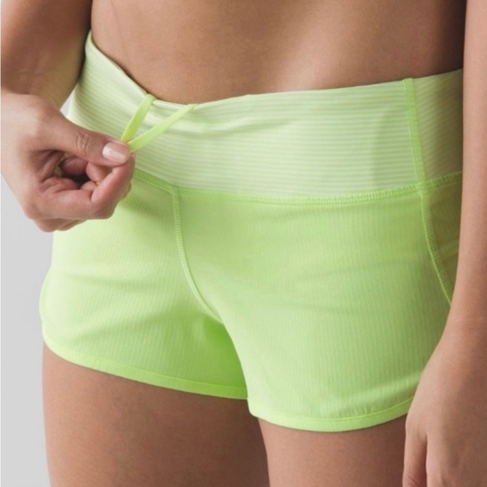 Lululemon Women’s Speed Up Lined Shorts Size 6 - Picture 4 of 9